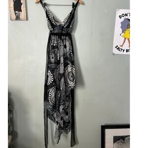 Whimsical flowy black and white dress